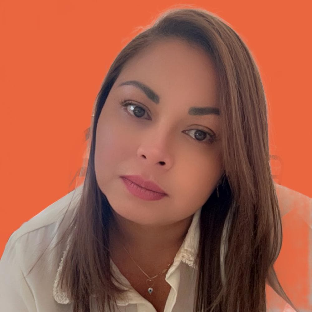 Thaís