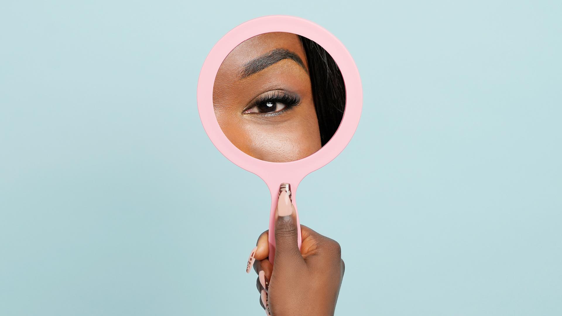 Combien de temps dure une pose d'extension de cils