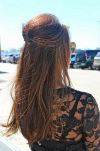 coiffure tendance cheveux longs demi attachés