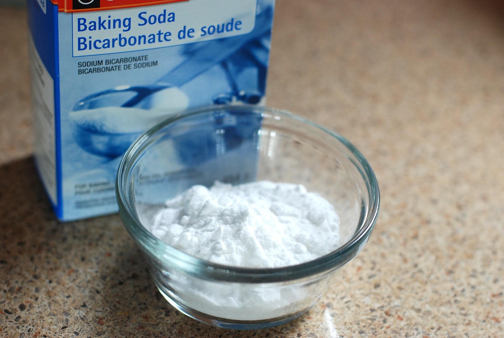 10 astuces et usages de nettoyage avec le bicarbonate de soude pour faire briller votre maison