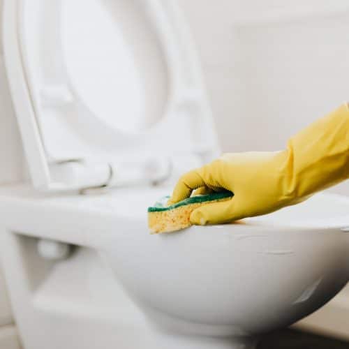 Comment nettoyer les toilettes avec du bicarbonate de soude ? Nos conseils pour un nettoyage efficace