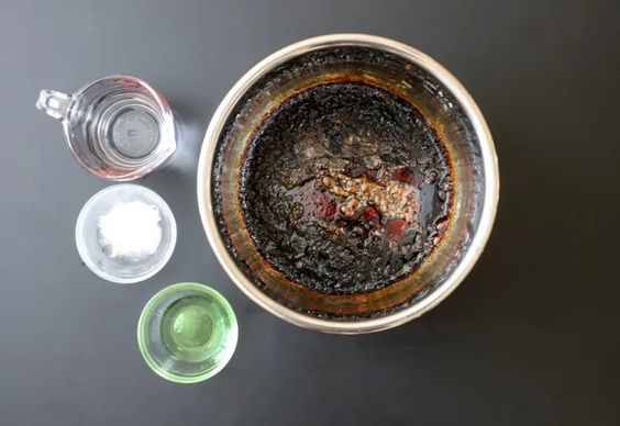 Le sel, un excellent ingrédient pour nettoyer sa casserole