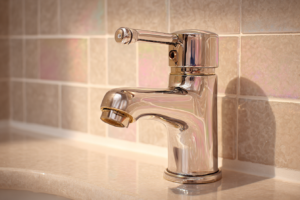 comment nettoyer robinetterie chromée