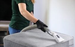 Comment faire le ménage chez un particulier ? Astuces et conseils pour satisfaire vos clients